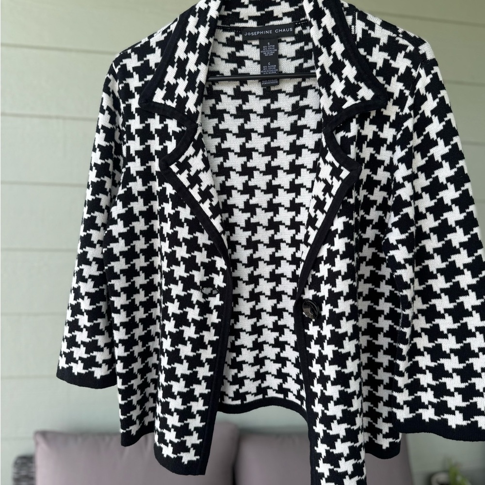 Josephine Chaus Black and White Houndstooth Blazer